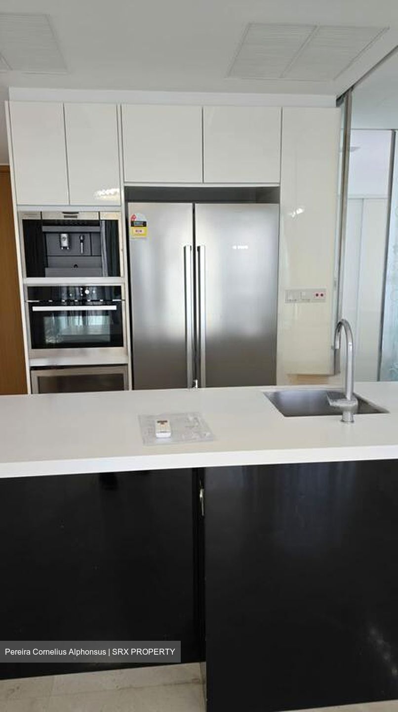 Vista Residences (D12), Condominium #577223281